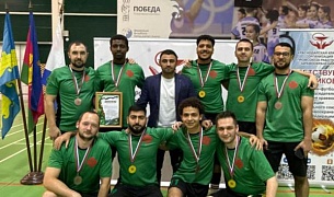 Команда медиков краевой БСМП заняла третье место в городском турнире по мини-футболу