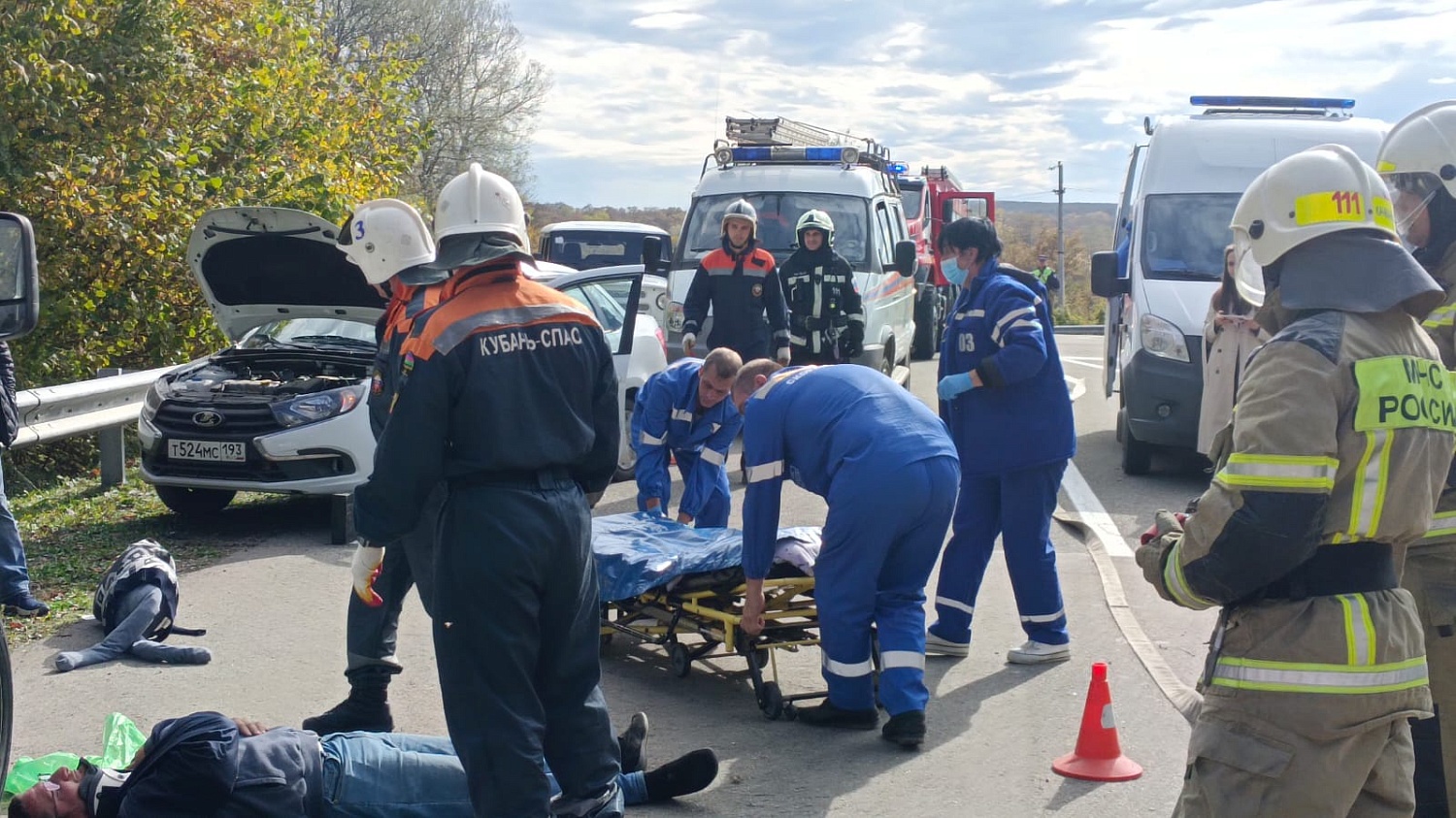 Сотрудники Территориального центра медицины катастроф краевой БСМП провели тактико-специальное учение в Апшеронском районе.