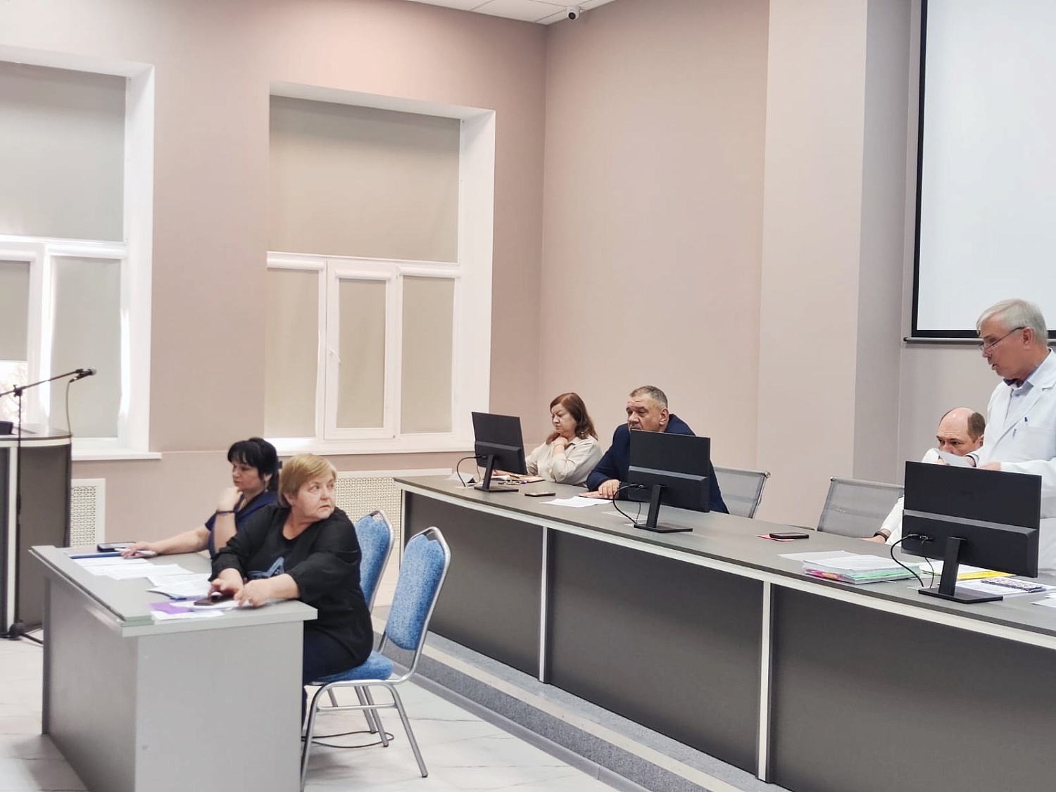 В краевой БСМП приняли новый коллективный договор В краевой БСМП приняли новый коллективный договор